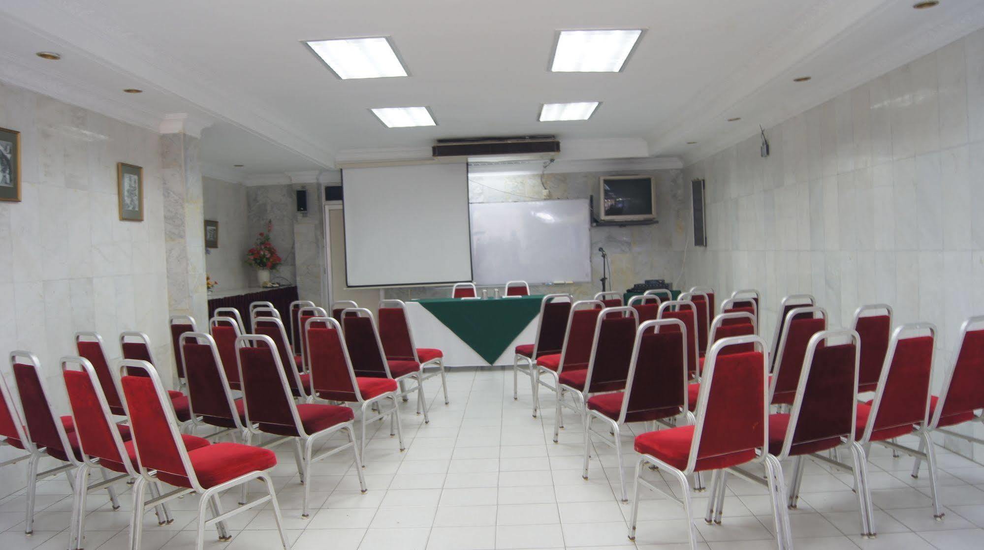 Regent Hotel Bintulu Exterior foto
